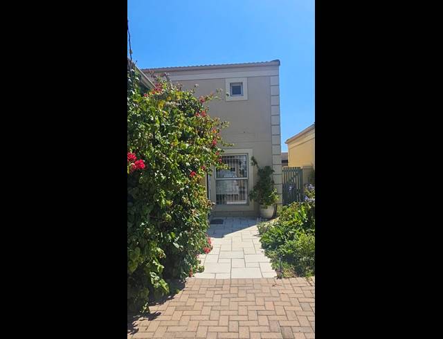 3 BEDROOM HOUSE FOR SALE IN ROYAL ASCOT